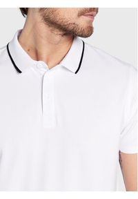 Guess Polo M2YP25 KARS0 Biały Slim Fit. Typ kołnierza: polo. Kolor: biały. Materiał: bawełna, syntetyk