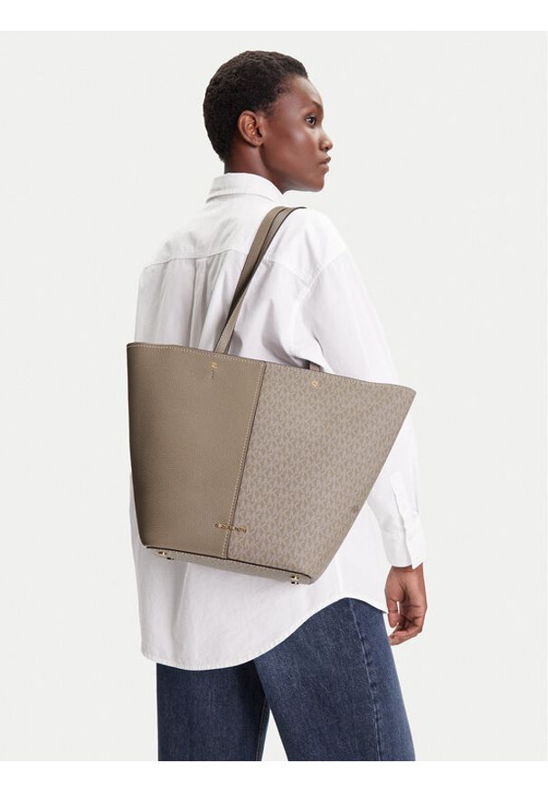 MICHAEL Michael Kors Torebka Flora 30T5GFFT3B Beżowy. Kolor: beżowy. Materiał: skórzane