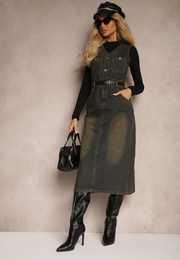 Renee - Granatowa Jeansowa Sukienka z Paskiem z Ekoskóry i Rozcięciem Zapinana na Suwak Samicella. Kolor: niebieski. Materiał: jeans