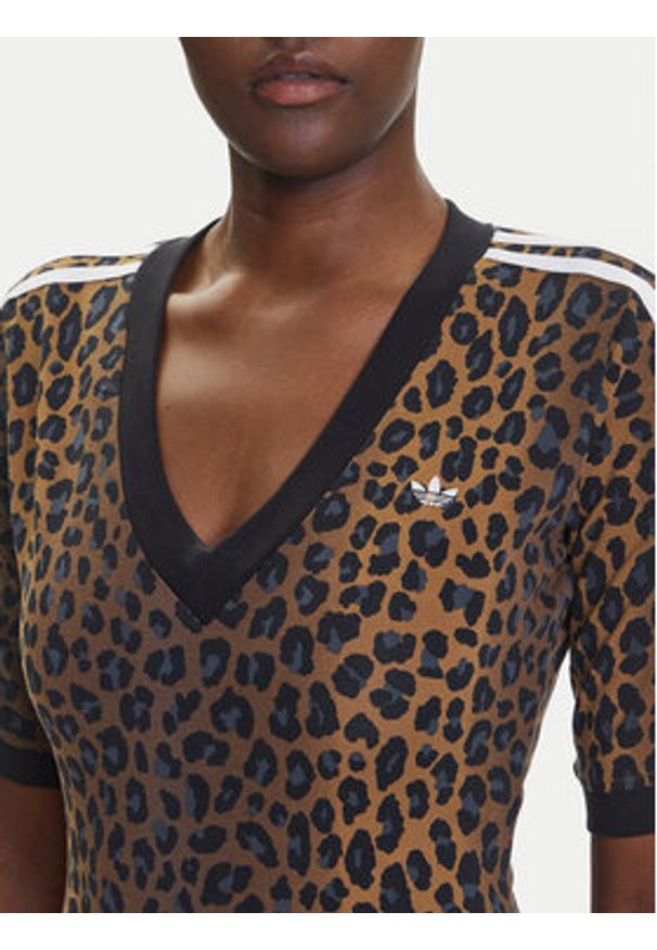 Adidas - adidas Sukienka codzienna Leopard JW2773 Brązowy Slim Fit. Okazja: na co dzień. Kolor: brązowy. Materiał: bawełna. Typ sukienki: proste. Styl: casual