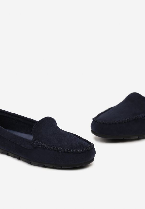 Born2be - Granatowe Mokasyny o Klasycznym Fasonie z Przeszyciem Elisame. Kolor: niebieski. Styl: klasyczny