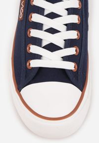 Born2be - Granatowe Klasyczne Trampki do Kostki z Lamówką przy Podeszwie Kasiope. Okazja: na co dzień. Kolor: niebieski. Materiał: jeans. Styl: klasyczny #2