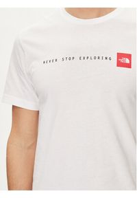 The North Face T-Shirt Never Stop NF0A87NS Biały Regular Fit. Kolor: biały. Materiał: bawełna #6