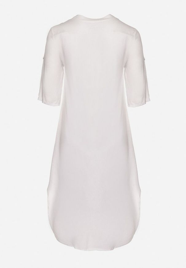 Born2be - Biała Sukienka z Wiskozy i Lnu Pudełkowa Asymetryczna Toliria. Okazja: na co dzień. Typ kołnierza: dekolt w kształcie V. Kolor: biały. Wzór: aplikacja. Typ sukienki: asymetryczne. Materiał: len, wiskoza. Długość rękawa: długi rękaw. Sezon: lato. Styl: casual, elegancki