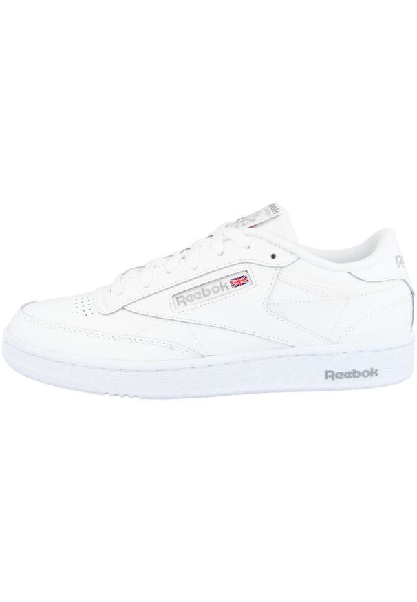 Buty do chodzenia męskie Reebok Club C 85. Zapięcie: sznurówki. Kolor: biały, wielokolorowy, szary. Materiał: skóra, materiał. Szerokość cholewki: normalna. Model: Reebok Club. Sport: turystyka piesza