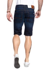 Mustang - SPODENKI MĘSKIE MUSTANG 5 POCKET SHORT SUPER DARK 1007104 5000 942. Materiał: jeans