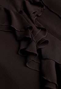 Born2be - Brązowa Bluzka w Rustykalnym Stylu z Wiązaniem i Falbankami Nenarea. Okazja: na co dzień, na spotkanie biznesowe, do pracy. Typ kołnierza: kołnierz z falbankami. Kolor: brązowy. Materiał: jeans. Styl: casual, biznesowy, elegancki, klasyczny #5