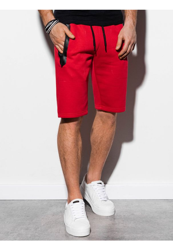 Ombre Clothing - Krótkie spodenki męskie dresowe W239 - czerwone - XXL. Okazja: na co dzień. Kolor: czerwony. Materiał: dresówka. Długość: krótkie. Wzór: nadruk. Sezon: wiosna, lato. Styl: casual, klasyczny