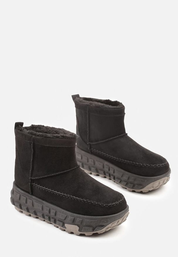 Renee - Czarne Śniegowce na Platformie Ozdobionej Tłoczeniem Apinelle. Okazja: na co dzień. Kolor: czarny. Materiał: skóra, jeans. Wzór: aplikacja. Obcas: na platformie. Styl: casual, street, elegancki