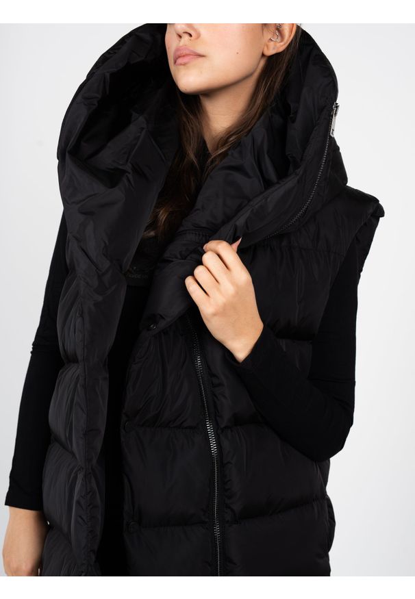 La Haine Inside Us Bezrękawnik "Down Vest Unisex" | LM250 | Mężczyzna | Czarny. Okazja: na co dzień. Kolor: czarny. Materiał: poliamid. Długość rękawa: bez rękawów. Długość: długie. Wzór: jednolity. Styl: casual, klasyczny, sportowy