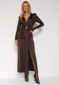 Born2be - Brązowa Elegancka Sukienka z Trenem i Rozcięciem Atissa. Okazja: na imprezę. Kolor: brązowy. Wzór: aplikacja. Styl: elegancki #5