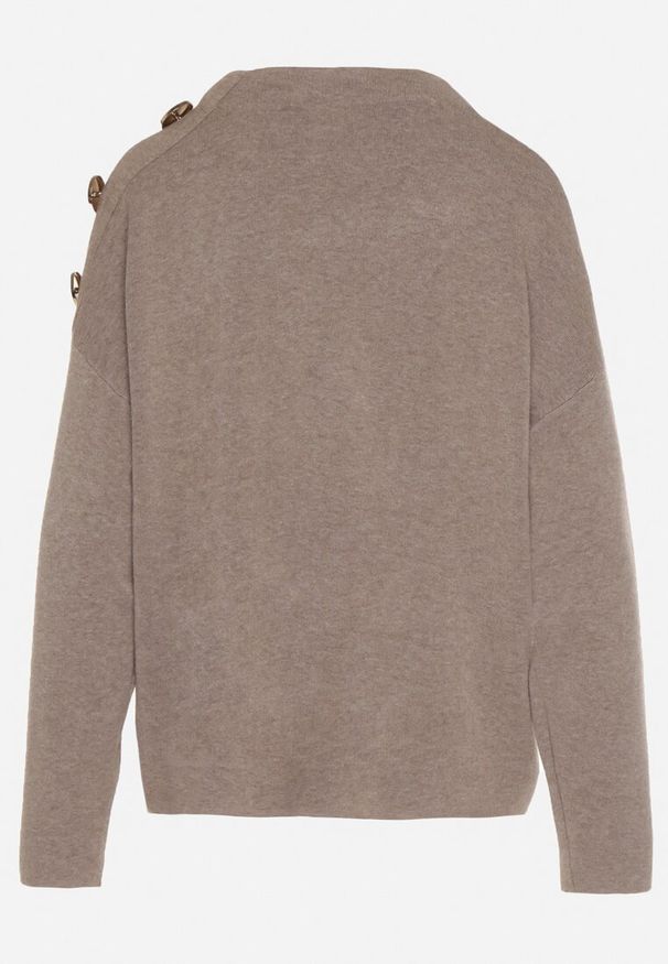 Born2be - Beżowy Sweter Ozdobiony Metalicznymi Guzikami Amentia. Typ kołnierza: golf. Kolor: beżowy. Materiał: jeans. Wzór: aplikacja. Styl: klasyczny