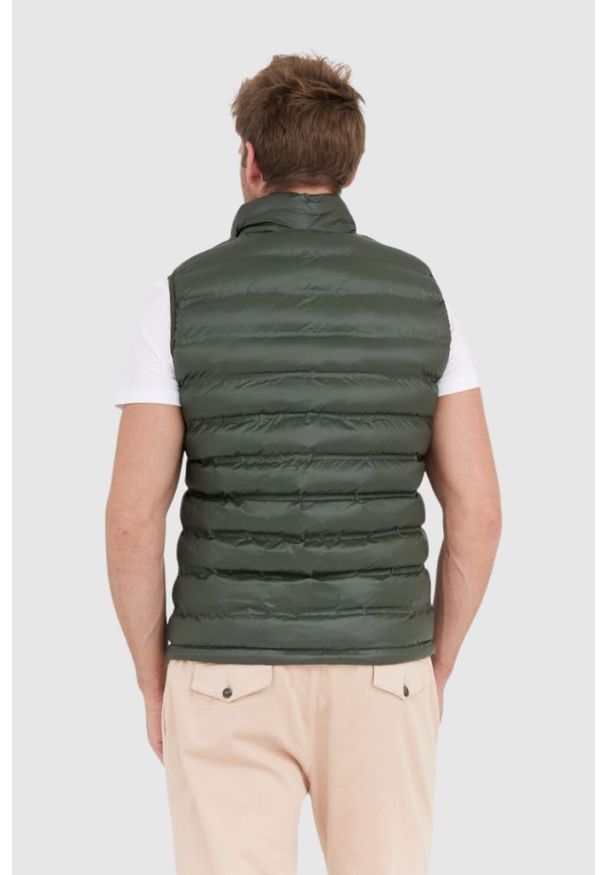 Blauer USA - BLAUER Zielony puchowy bezrękawnik męski logan. Kolor: zielony. Materiał: puch. Długość rękawa: bez rękawów