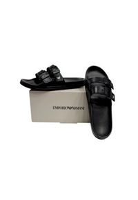 Emporio Armani Klapki XVPS13 XR275 K485 Czarny. Kolor: czarny