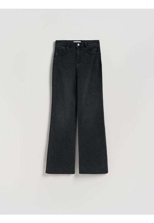 Reserved - Jeansy flare z wysokim stanem - czarny. Stan: podwyższony. Kolor: czarny