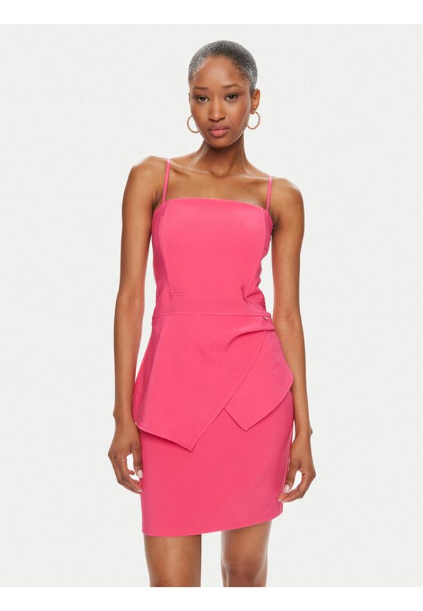 Rinascimento Sukienka koktajlowa CFC0119098003 Różowy Slim Fit. Kolor: różowy. Materiał: syntetyk. Styl: wizytowy
