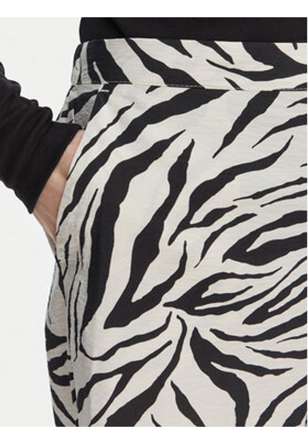 Vero Moda Spodnie materiałowe Josie 10303759 Beżowy Wide Leg. Kolor: beżowy. Materiał: wiskoza