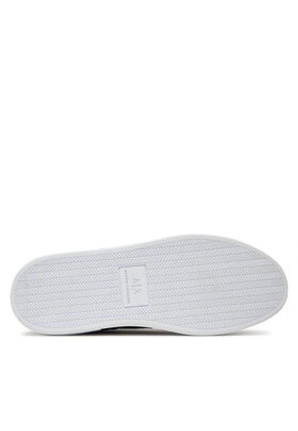 Armani Exchange Sneakersy XDX165 XV891 T780 Czarny. Kolor: czarny. Materiał: skóra