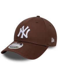 Czapka unisex New Era New York Yankees MLB 9FORTY M-crown 60771878 - brązowa. Kolor: brązowy. Materiał: bawełna, materiał. Wzór: haft. Styl: elegancki, klasyczny #1