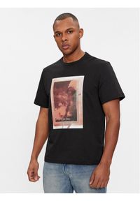 Calvin Klein T-Shirt Photo Print K10K112758 Czarny Regular Fit. Kolor: czarny. Materiał: bawełna. Wzór: nadruk
