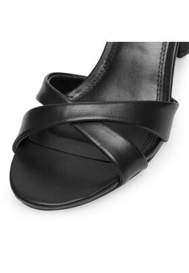 Sergio Bardi Sandały WYL3402-8Z-SB Czarny. Kolor: czarny. Materiał: skóra