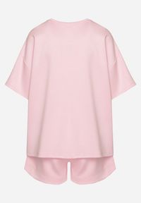 Born2be - Różowy Komplet Oversize z Wiskozą T-shirt i Szorty z Nadrukiem Liravella. Kolor: różowy. Materiał: wiskoza. Wzór: nadruk #6