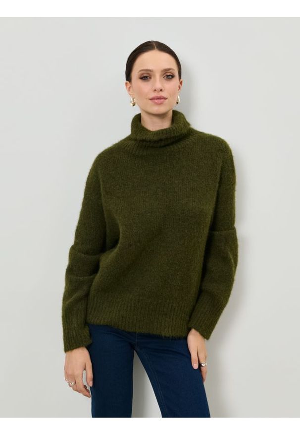 Sinsay - Golf - khaki. Typ kołnierza: golf. Kolor: brązowy
