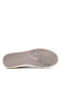 Tommy Jeans Sneakersy Vulcanized Ess EM0EM01106 Czarny. Kolor: czarny. Materiał: skóra