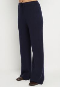 Born2be - Granatowy Dzianinowy Komplet Szerokie Spodnie i Sweter w Paski Falesea. Kolor: niebieski. Materiał: dzianina. Wzór: paski #6