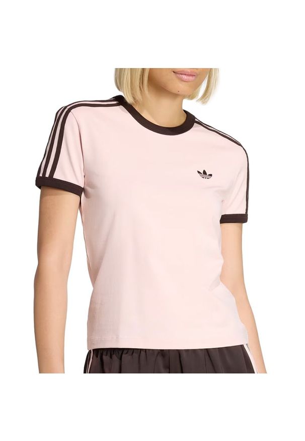 Adidas - Koszulka damska adidas Originals 3-Stripes Slim KC9016 - różowa. Kolor: różowy. Materiał: skóra, materiał, bawełna, elastan. Wzór: paski, aplikacja