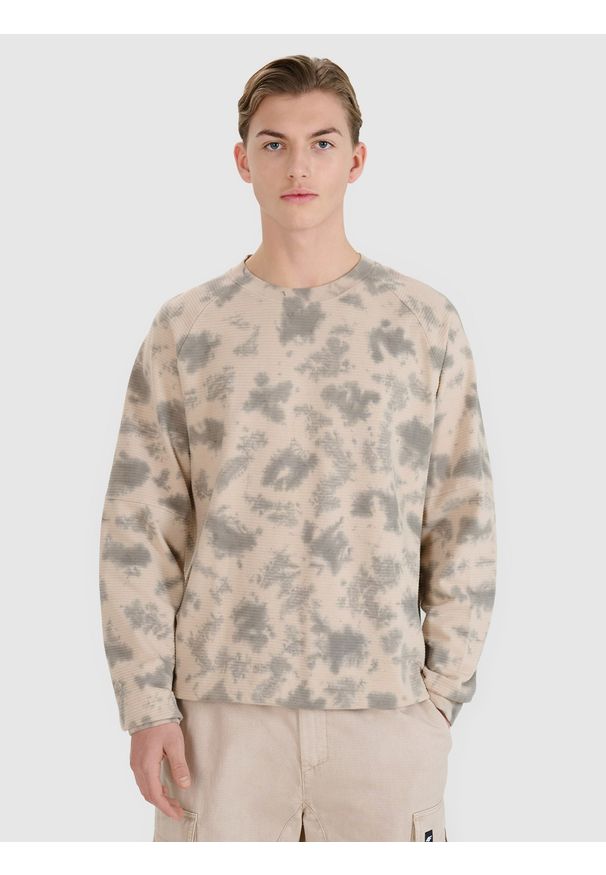 4f - 4F Bluza dresowa nierozpinana bez kaptura męska - beżowa L. Okazja: na co dzień. Typ kołnierza: bez kaptura. Kolor: beżowy. Materiał: dresówka. Wzór: ze splotem. Styl: klasyczny, sportowy, casual