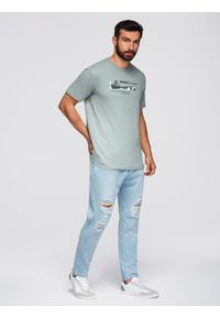 Ombre Clothing - Spodnie jeansowe męskie CARROT FIT z przetarciami – jasnoniebieskie V1 - Rozmiar: XXL. Okazja: na co dzień. Kolor: niebieski. Materiał: jeans. Wzór: aplikacja. Styl: klasyczny, casual #6