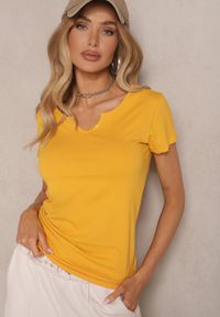 Renee - Żółty Bawełniany T-shirt Ozdobiony Guzikami Lisamaris. Okazja: na co dzień. Kolor: żółty. Materiał: bawełna. Wzór: aplikacja. Styl: klasyczny, casual #5
