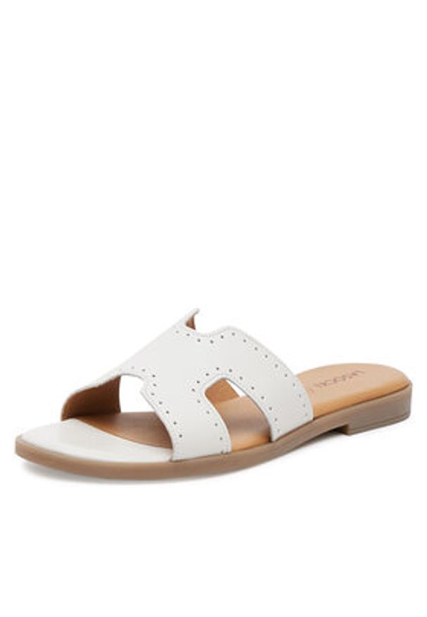 Lasocki Klapki WI16-FOXI-74 Biały. Kolor: biały. Materiał: skóra