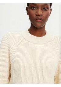 AMI PARIS - AMI Paris Sweter FKS024.KN0031 Écru Regular Fit. Materiał: bawełna #2