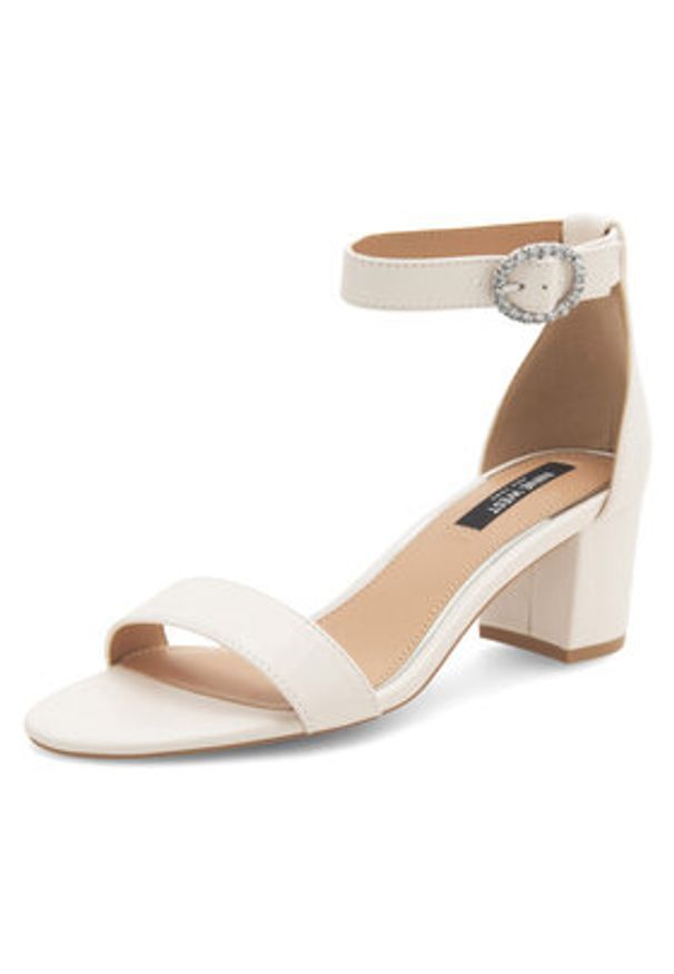 Nine West Sandały WFA2641-1 Biały. Kolor: biały. Materiał: syntetyk