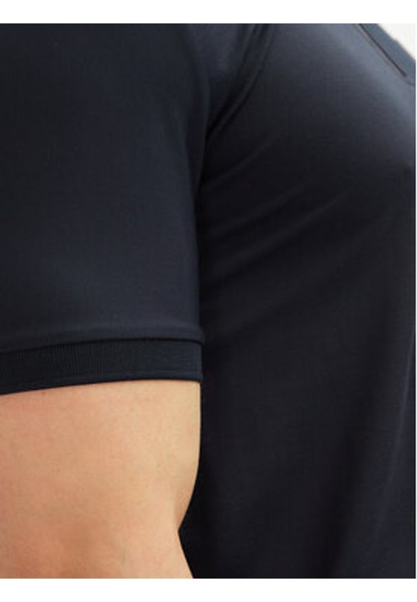 EA7 Emporio Armani Polo 8NPF13 PJRGZ 1562 Granatowy Regular Fit. Typ kołnierza: polo. Kolor: niebieski. Materiał: syntetyk, wiskoza