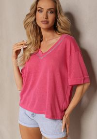Renee - Fuksjowa Koszulka T-shirt z Brokatem przy Dekolcie Hersana. Kolor: różowy. Materiał: tkanina. Sezon: lato #4