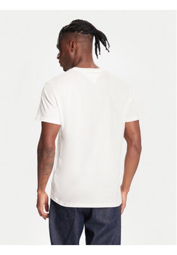 Tommy Jeans T-Shirt DM0DM21977 Biały Regular Fit. Kolor: biały. Materiał: bawełna