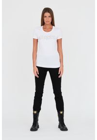 Guess - GUESS Biały damski t-shirt bawełniany Stones Logo Tee, Rozmiar M. Kolor: biały. Materiał: bawełna #4