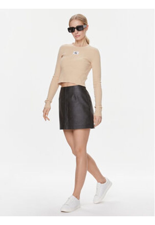 Calvin Klein Jeans Spódnica z imitacji skóry J20J222554 Czarny Regular Fit. Kolor: czarny. Materiał: skóra