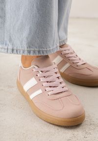 Born2be - Różowe Sneakersy na Kauczukowej Podeszwie z Geometrycznym Motywem Vikioria. Okazja: na co dzień. Kolor: różowy. Materiał: kauczuk. Wzór: geometria #2