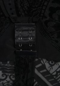 Renee - Czarne Body z Siateczki Vonegno. Kolor: czarny. Materiał: wiskoza, welur, jeans. Wzór: aplikacja #2