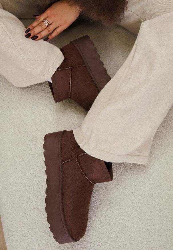 Born2be - Brązowe Niskie Śniegowce Ekozamszowe na Platformie Mocno Ocieplane Reathra. Okazja: na spacer, na co dzień. Kolor: brązowy. Materiał: jeans. Obcas: na platformie. Styl: casual, klasyczny