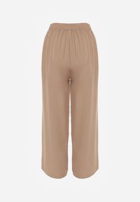 Renee - Ciemnobeżowe Spodnie z Bawełny Typu Palazzo z Gumką w Talii Fieana. Okazja: na spacer. Kolor: beżowy. Materiał: bawełna #8
