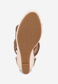 Born2be - Brązowe Sandały VICES na Koturnie i Platformie Ozdobionymi Plecionką Arriesana. Okazja: na spacer, na co dzień. Zapięcie: sprzączka. Kolor: brązowy. Materiał: jeans. Wzór: aplikacja. Sezon: lato. Obcas: na koturnie. Styl: casual, klasyczny #7