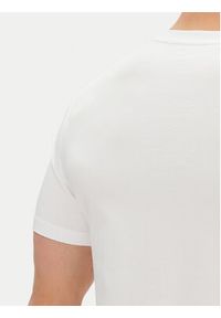 Karl Lagerfeld - KARL LAGERFELD T-Shirt 755087 552235 Biały Regular Fit. Typ kołnierza: dekolt w karo. Kolor: biały. Materiał: bawełna