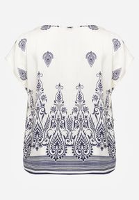 Born2be - Granatowa Wiskozowa Bluzka z Etnicznym Wzorem Melloshell. Okazja: na co dzień. Kolor: niebieski. Materiał: wiskoza. Styl: casual, elegancki #2