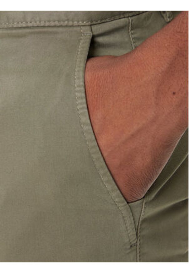 BOSS Chinosy 50510933 Zielony Slim Fit. Kolor: zielony. Materiał: bawełna