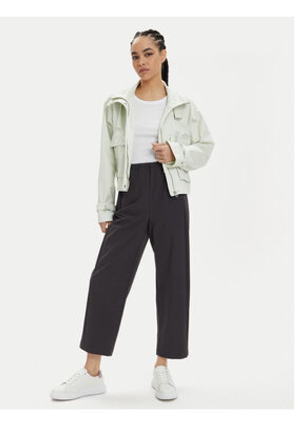 Calvin Klein Jeans Kurtka przejściowa Utility J20J223030 Écru Regular Fit. Materiał: bawełna